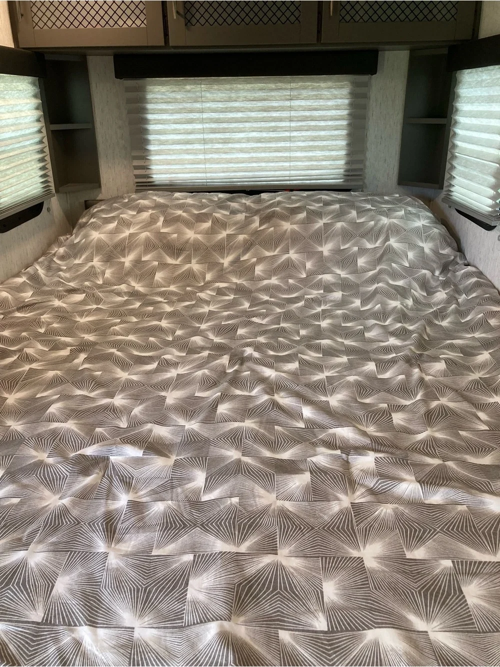 RV/Camper Queen Comforter